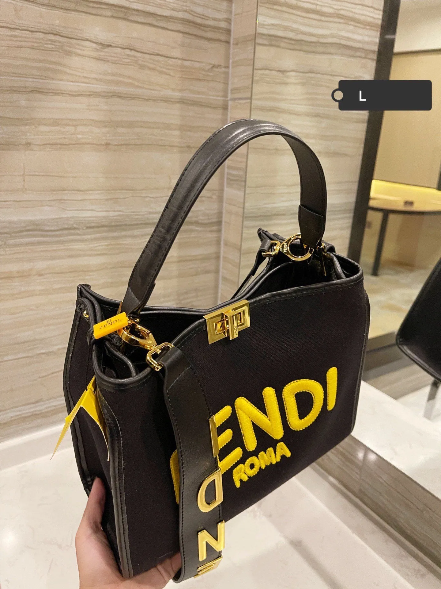 EN   Designer bags by Fendi 195