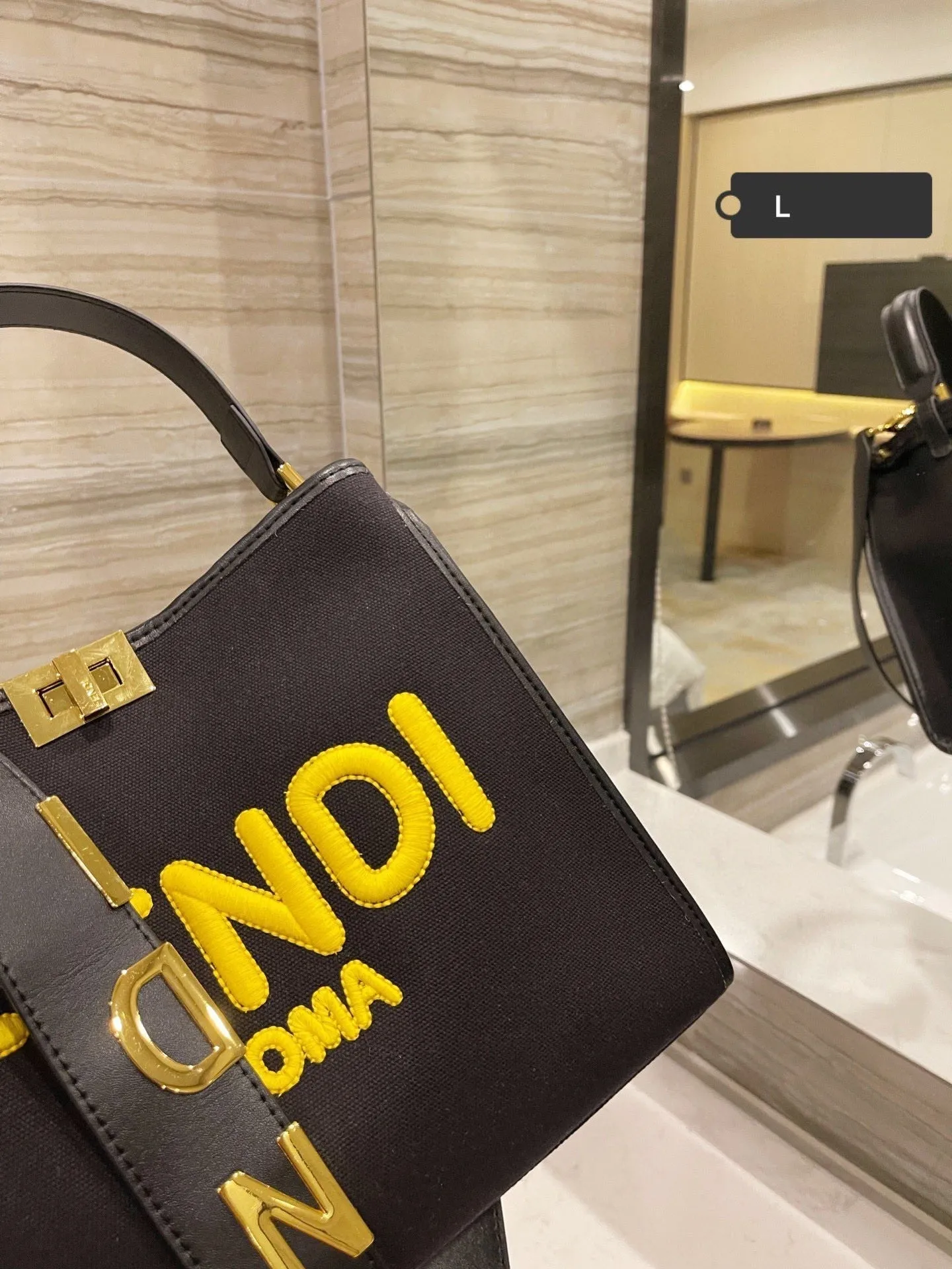 EN   Designer bags by Fendi 195